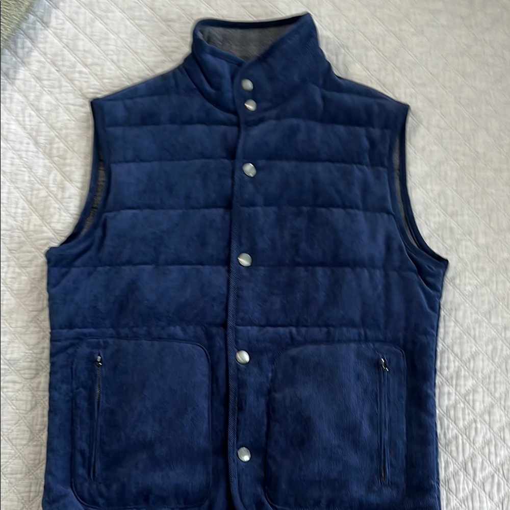 NEW w/o tags Vineyard Vines Blue Quilted Vest with Stand-Up Collar
